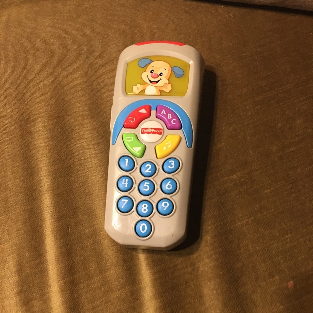 Fisher-price laugh & learn puppy’s remote with light up screen